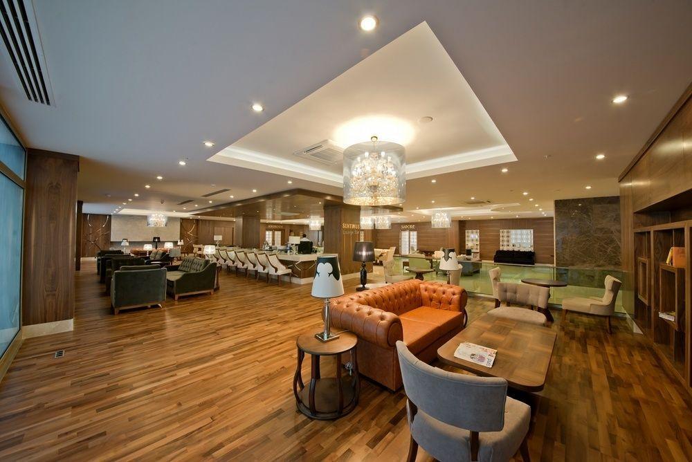Dionis & Hotel 4*