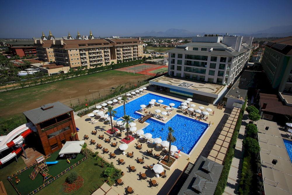 Dionis & Hotel