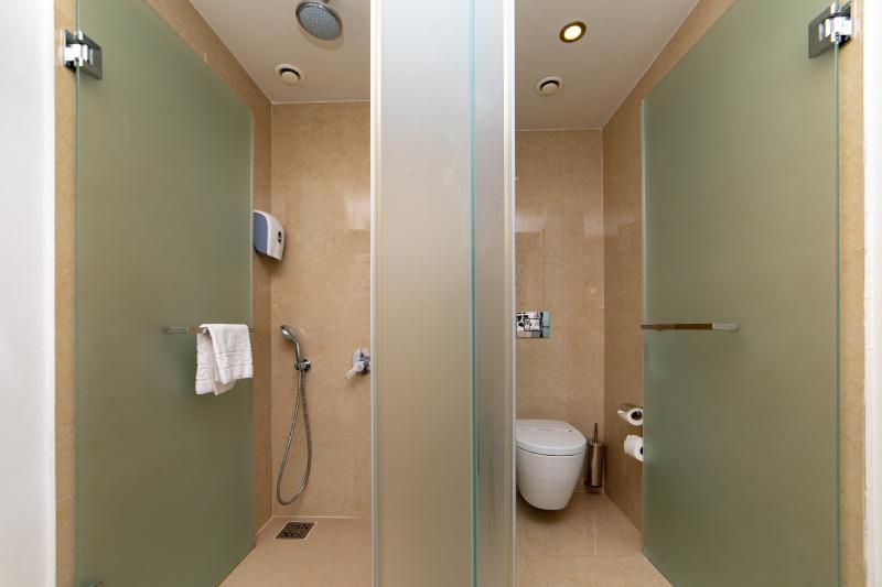 Hotel Dionis &